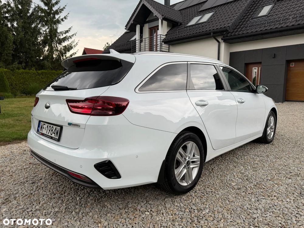 Kia Ceed 1.6 CRDi mHEV L - 4