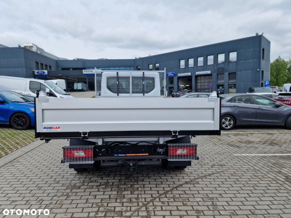 Ford Transit - 6