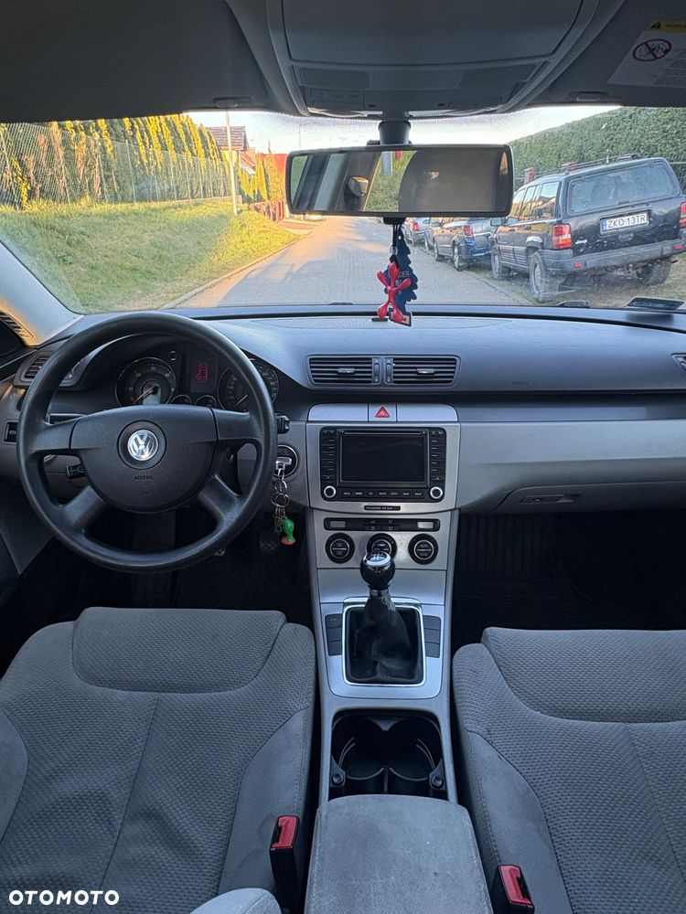 Volkswagen Passat 1.9 TDI Individual - 15