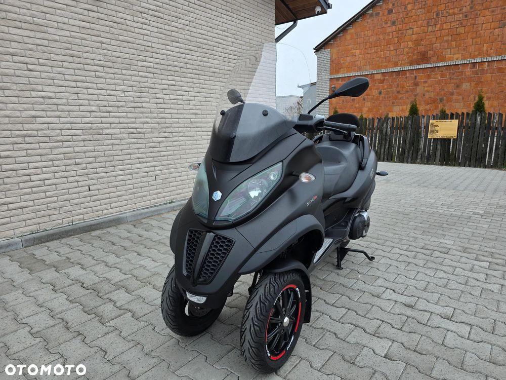 Piaggio MP-3 - 3