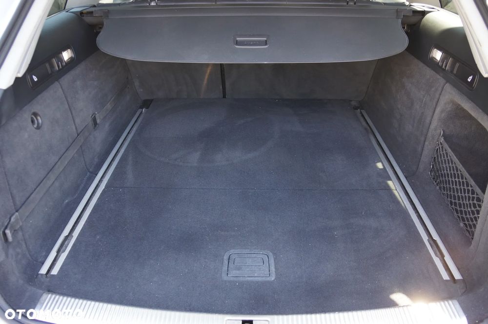 Audi A6 Avant 2.0 TDI Ultra - 32