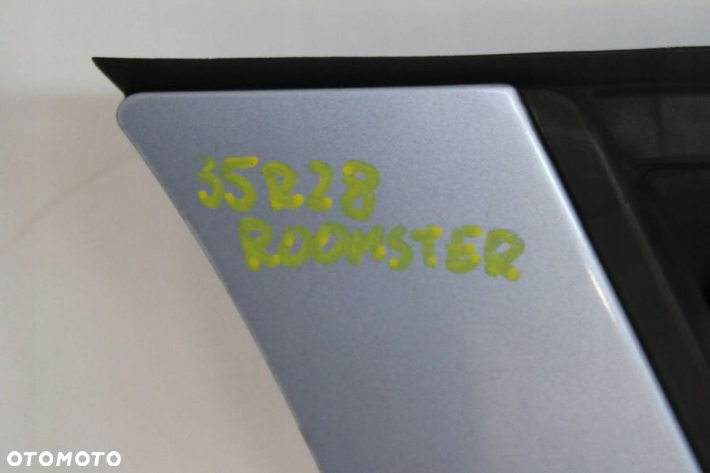 SKODA ROOMSTER SCOUT 2006R- DRZWI PRAWY PRAWE PRZÓD PRZEDNIE 9155 - 11