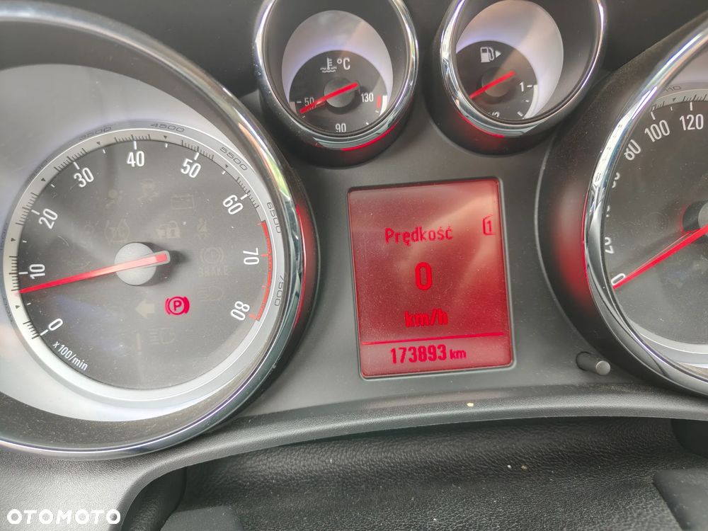 Opel Astra 1.6 T Sport - 11