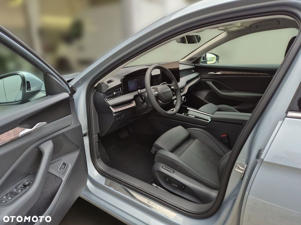 Skoda Superb 2.0 TSI L&K DSG - 14