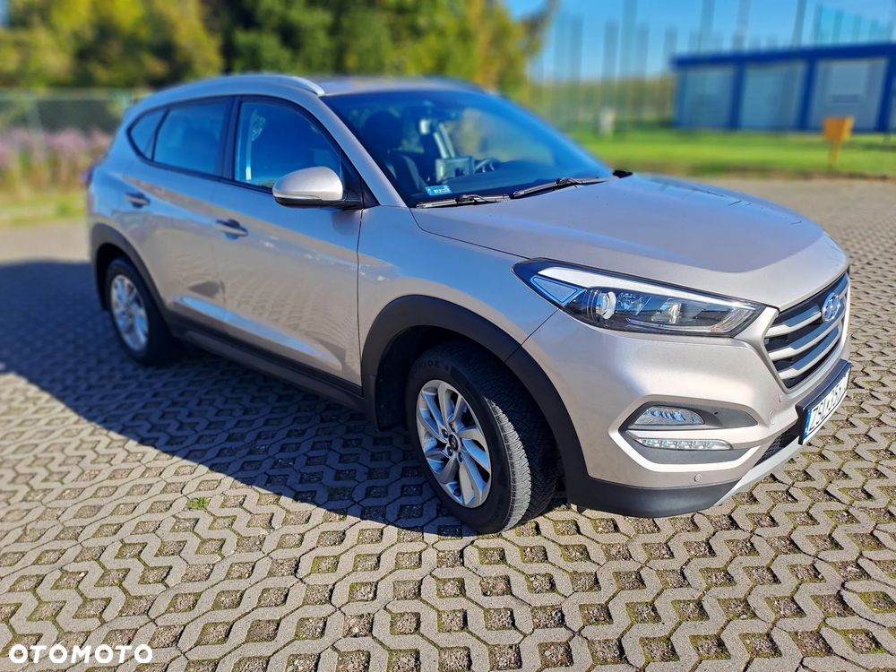 Hyundai Tucson 1.6 GDI BlueDrive Comfort 2WD - 11