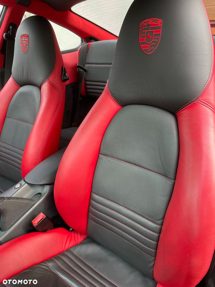 Porsche 911 Carrera - 14