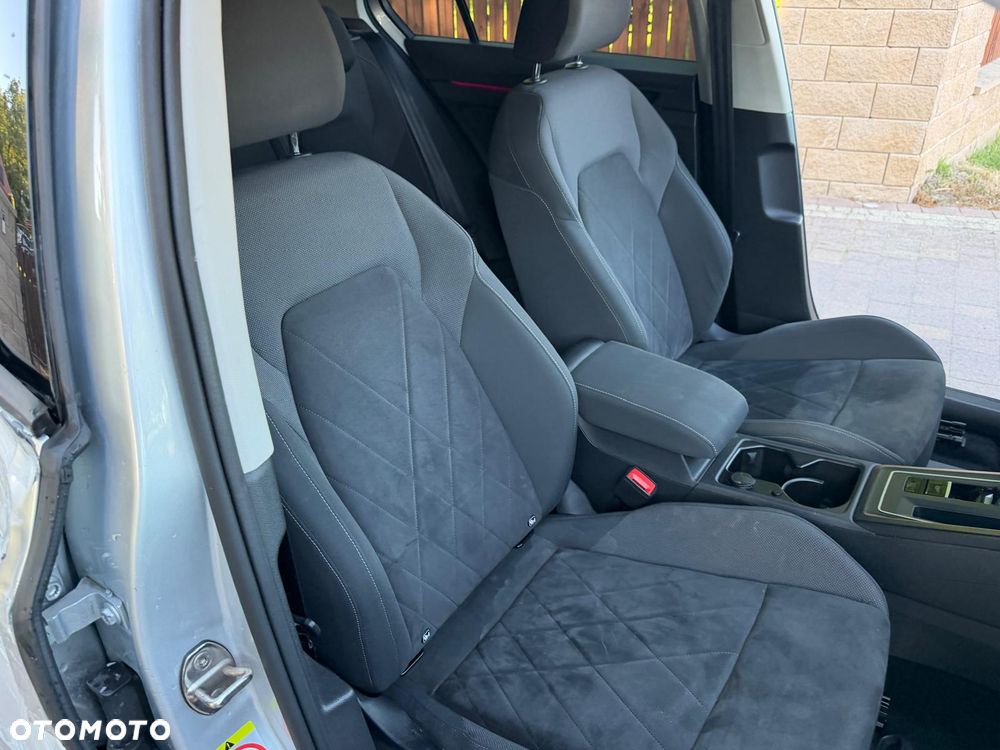 Volkswagen Golf - 11