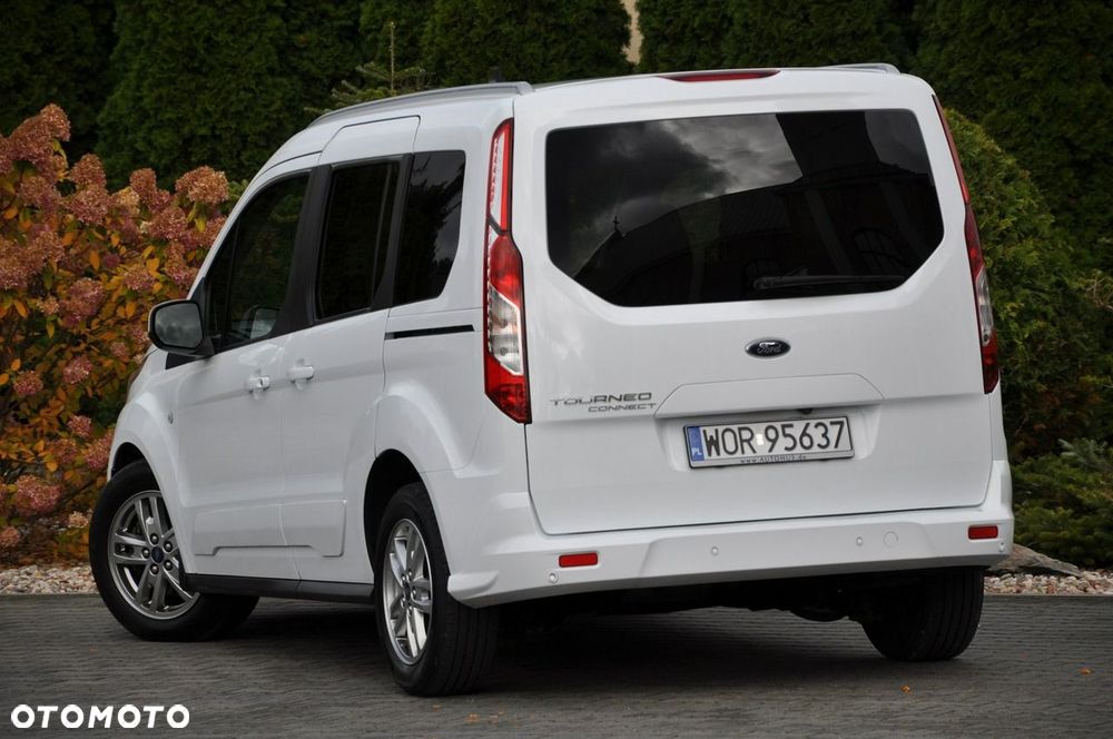 Ford Tourneo Connect 1.5 TDCi Start-Stop Titanium - 20