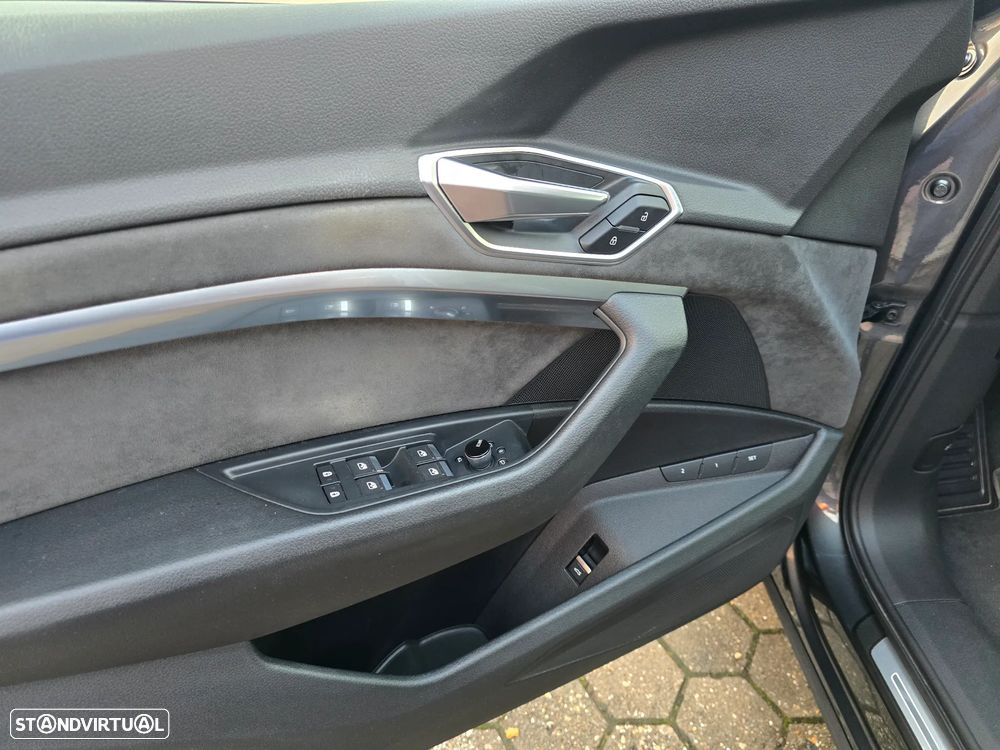 Audi e-tron Sportback 55 quattro S line - 11