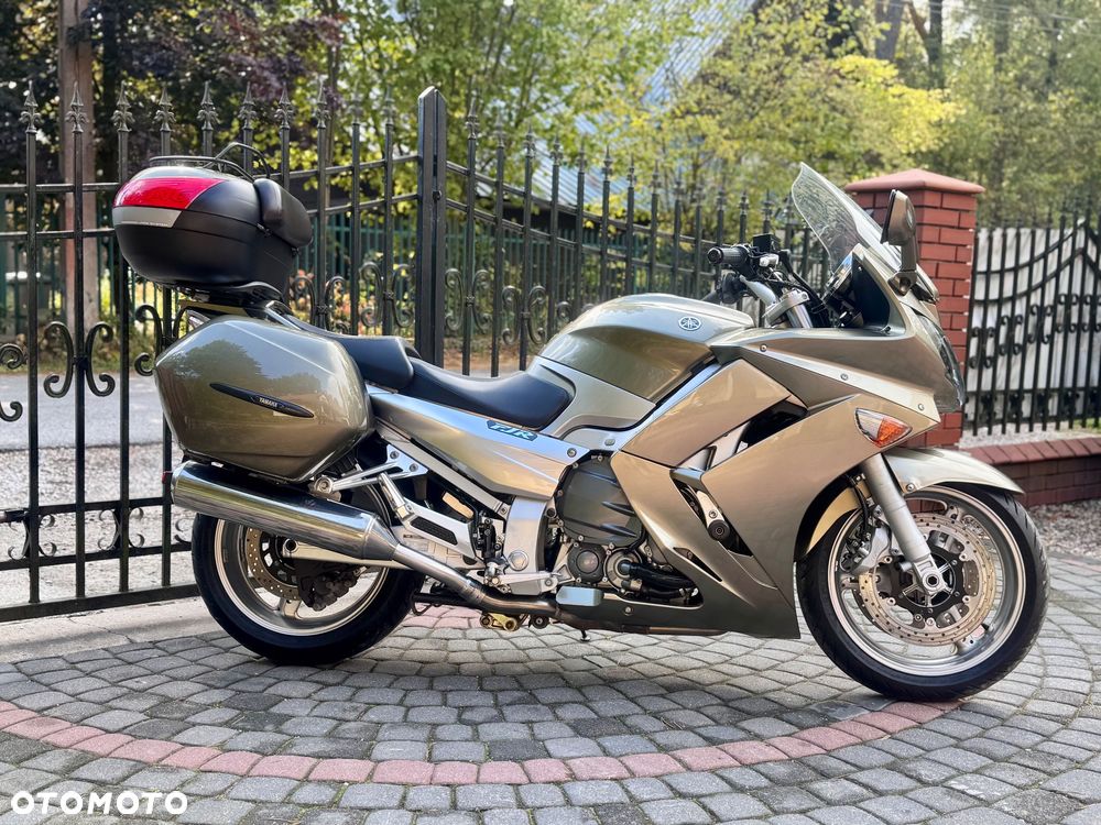 Yamaha FJR - 3
