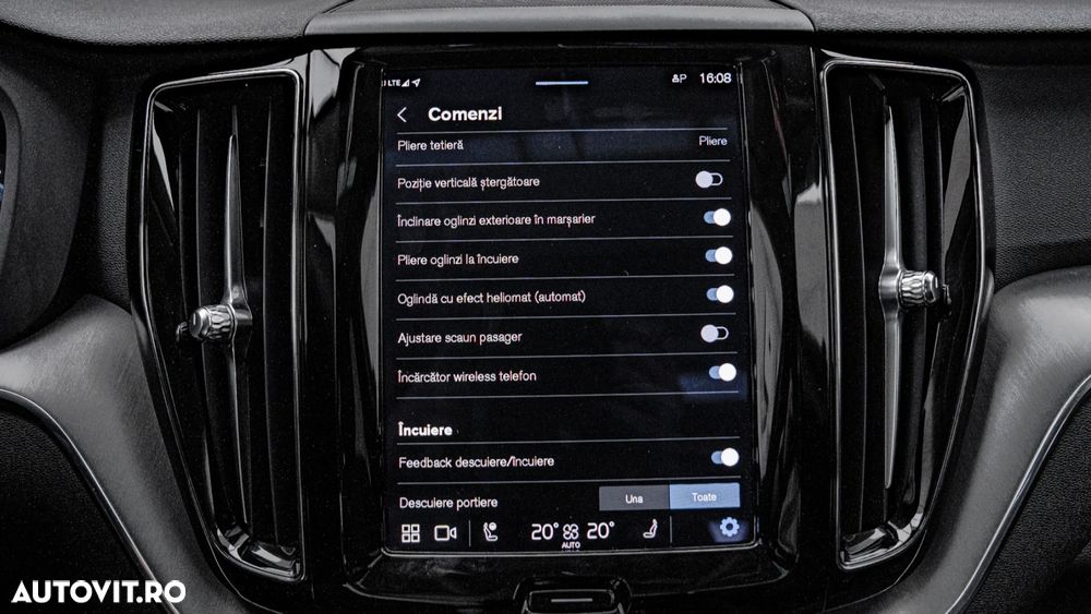 Volvo XC 60 T8 AWD Recharge Plus Bright - 29