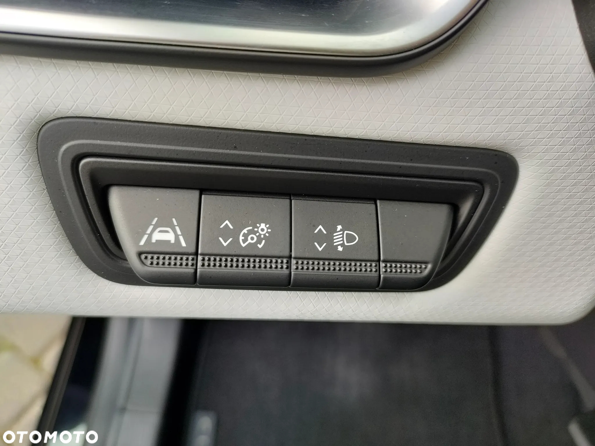 Renault Clio TCe 90 EQUILIBRE - 11