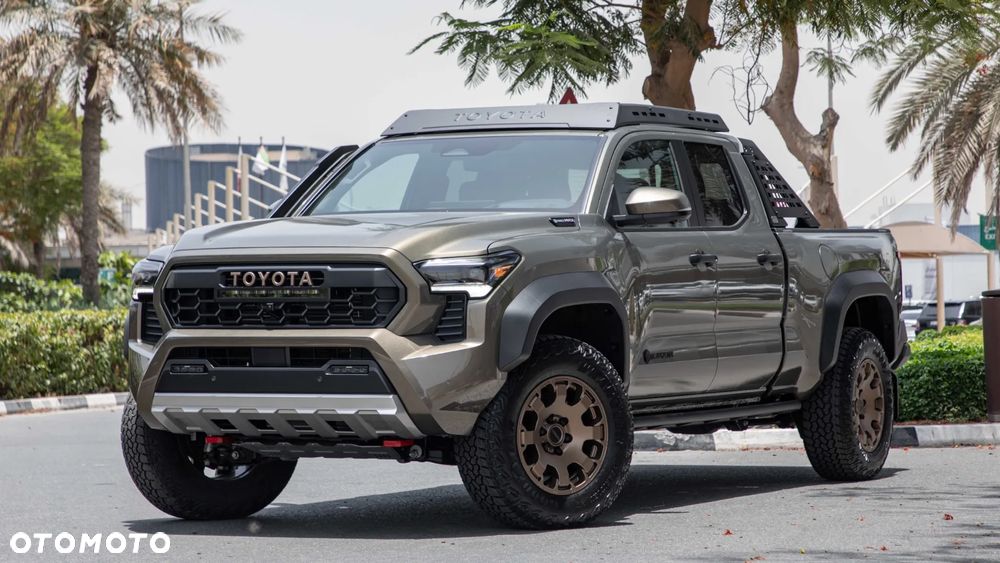 Toyota Tacoma - 30