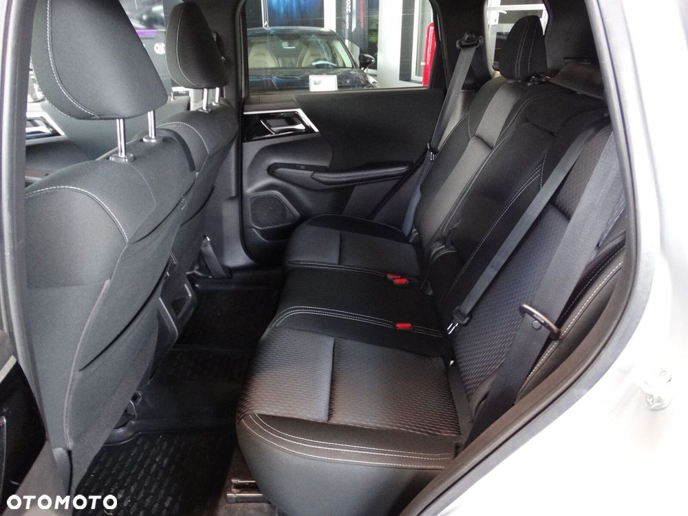 Mitsubishi Outlander - 23
