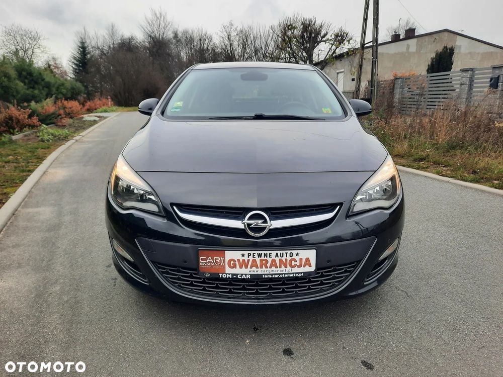 Opel Astra 1.4 Turbo 150 Jahre - 3