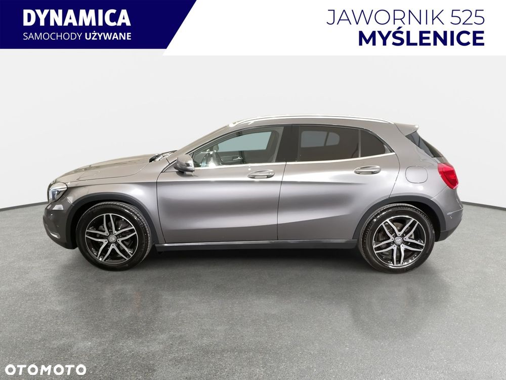 Mercedes-Benz GLA - 6