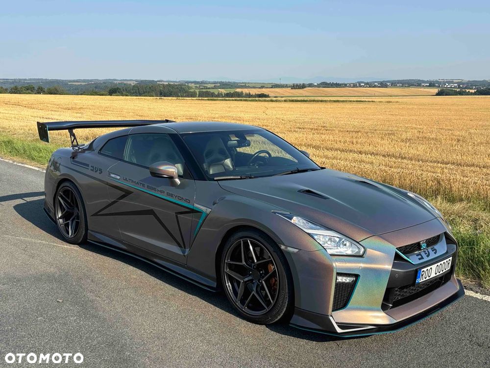 Nissan GT-R Prestige - 1