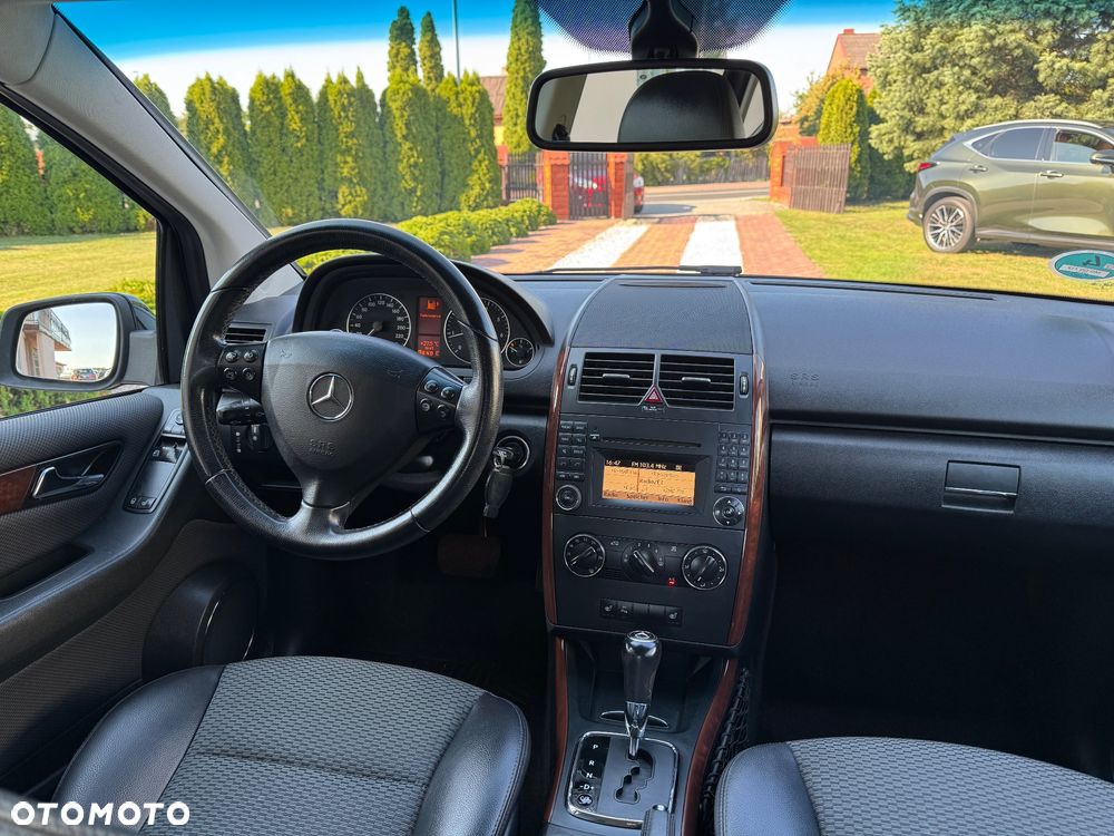 Mercedes-Benz Klasa A 180 Elegance EU5 - 20