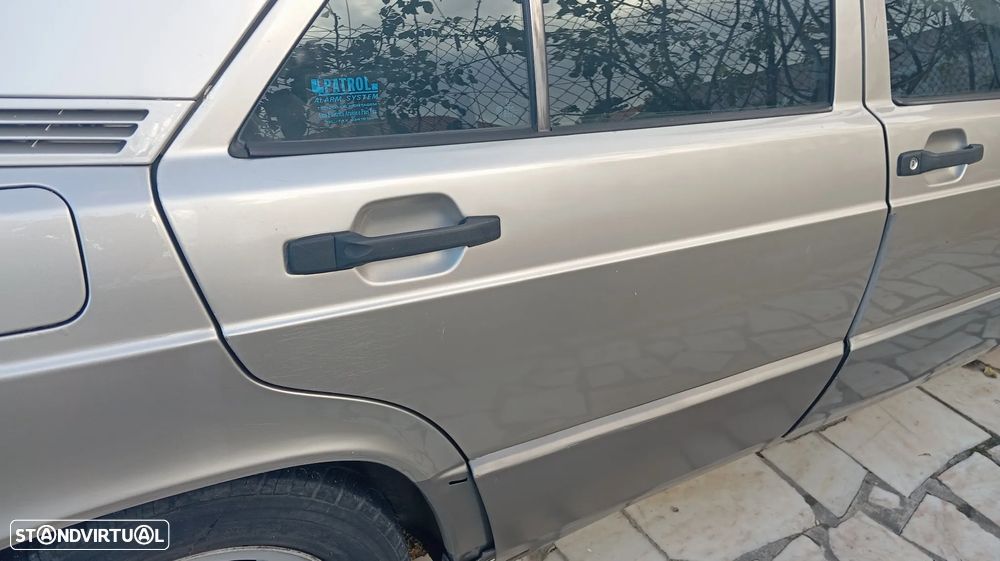 Mercedes-Benz W201 (1982-1993) - 14