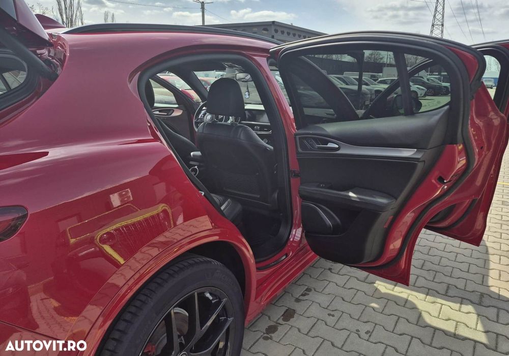 Alfa Romeo Stelvio - 10