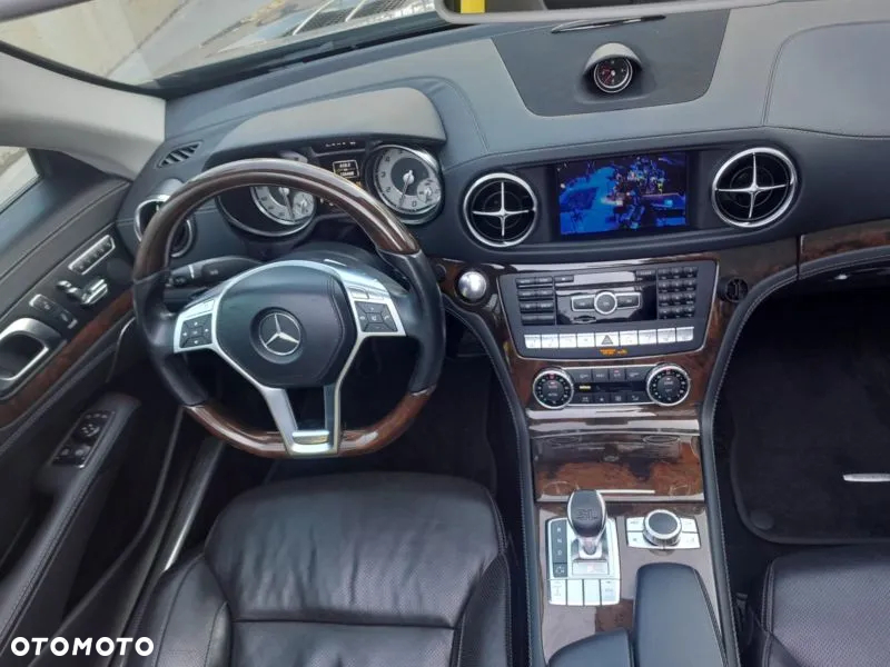 Mercedes-Benz SL - 20