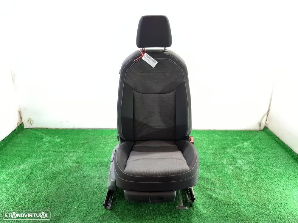 BANCO FRENTE DIREITO SEAT ARONA - 1