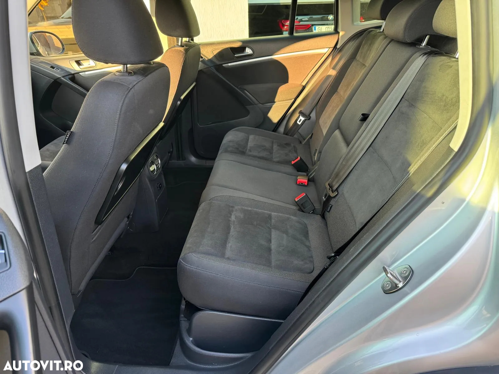 Volkswagen Tiguan - 10