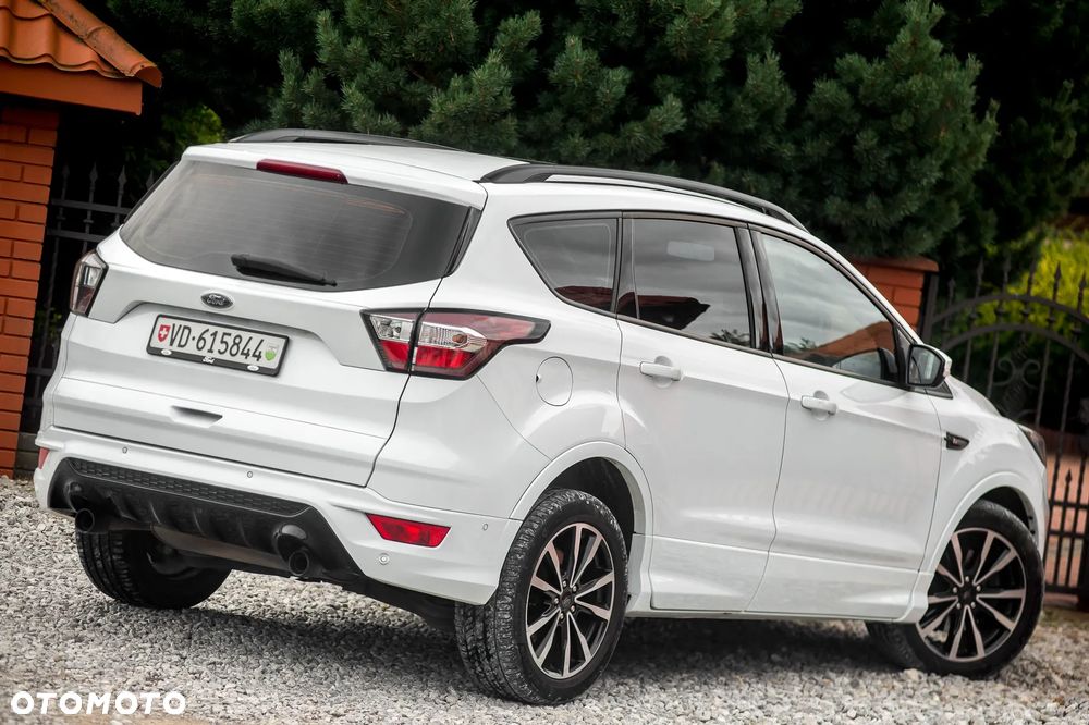 Ford Kuga 2.0 TDCi AWD ST-Line - 4