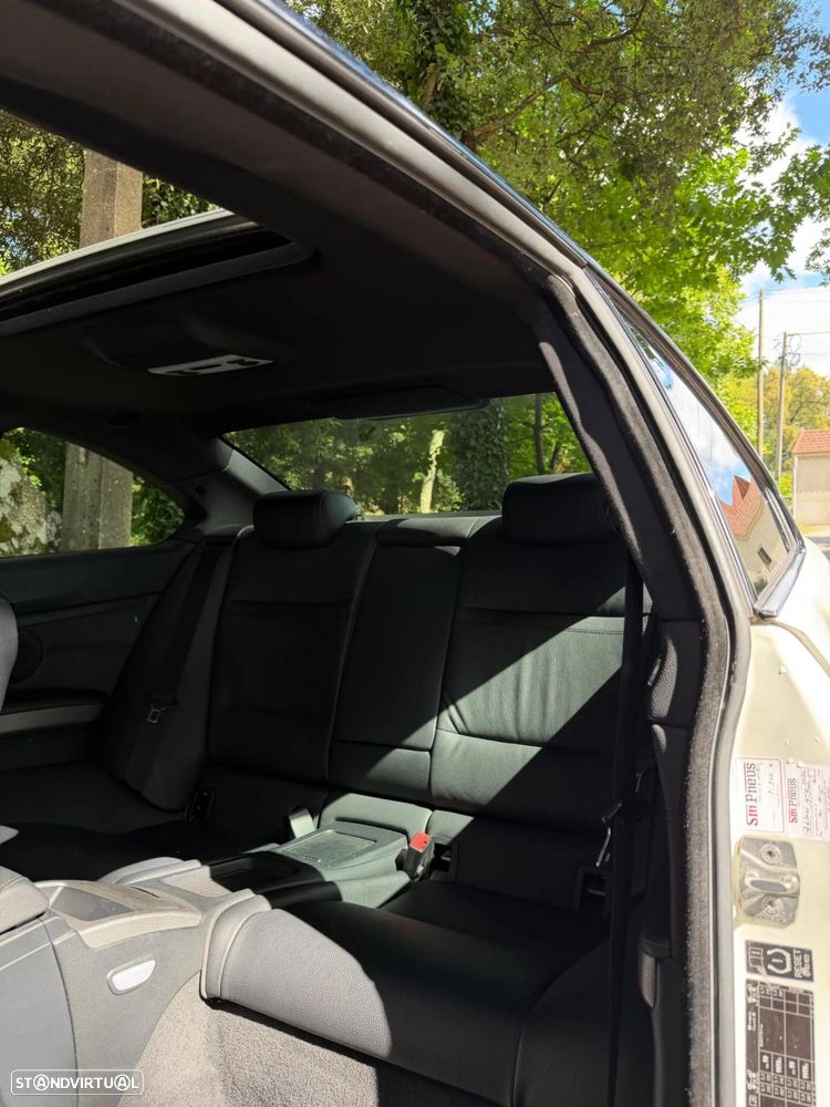 BMW 320 d Coupe - 37