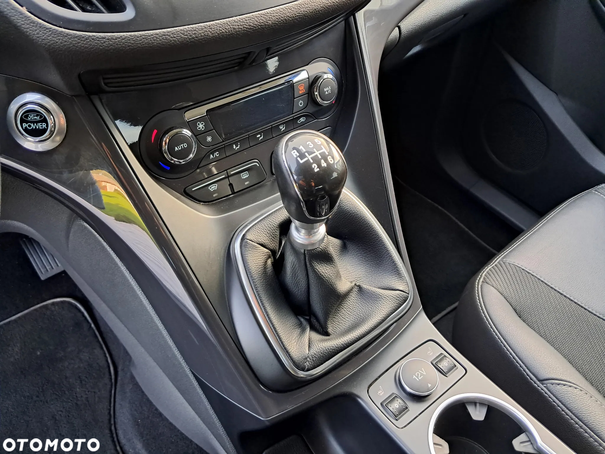Ford Kuga 2.0 TDCi 4WD Titanium - 24