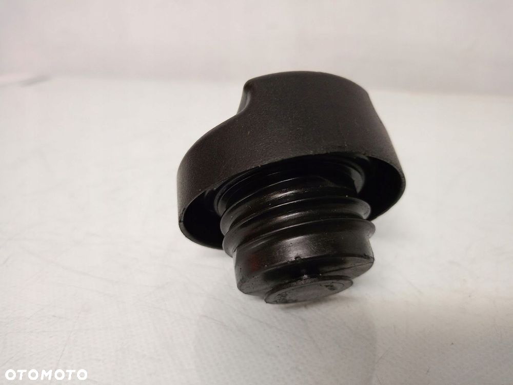 korek wlewu paliwa diesel opel zafira a - 5