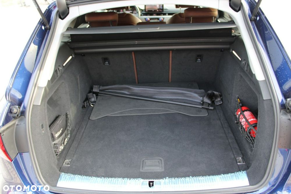 Audi A4 Allroad - 13