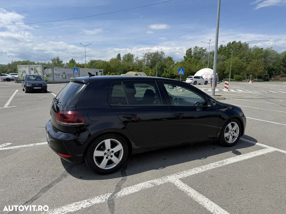 Volkswagen Golf - 5