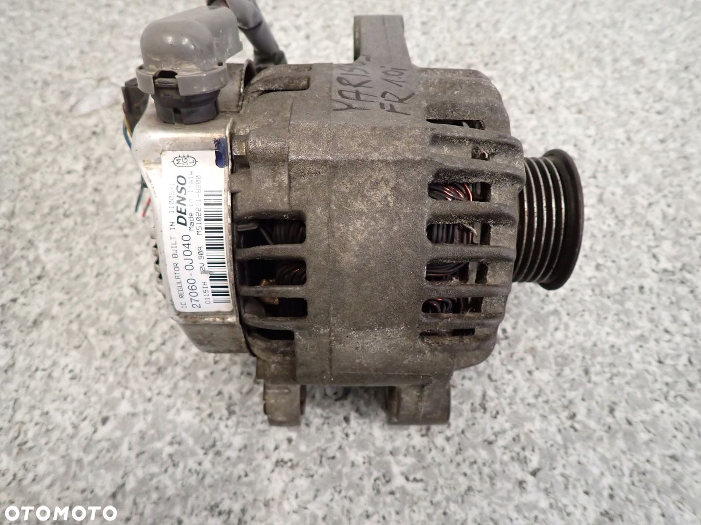 TOYOTA YARIS 99-05 1.0 1.3 FRANCJA ALTERNATOR 6PK - 1