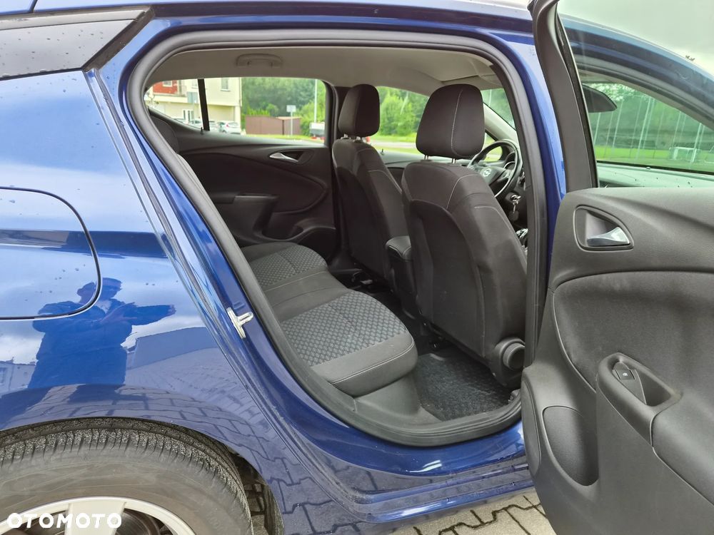 Opel Astra 1.2 T Edition S&S - 10
