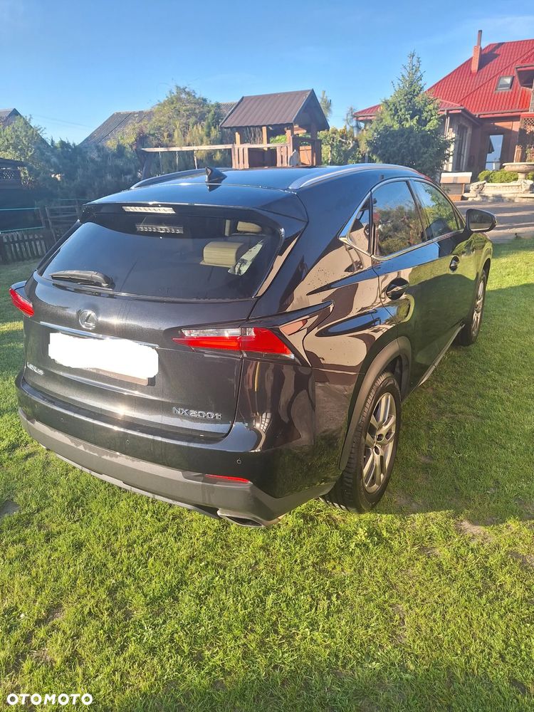 Lexus NX 200t Comfort AWD - 2