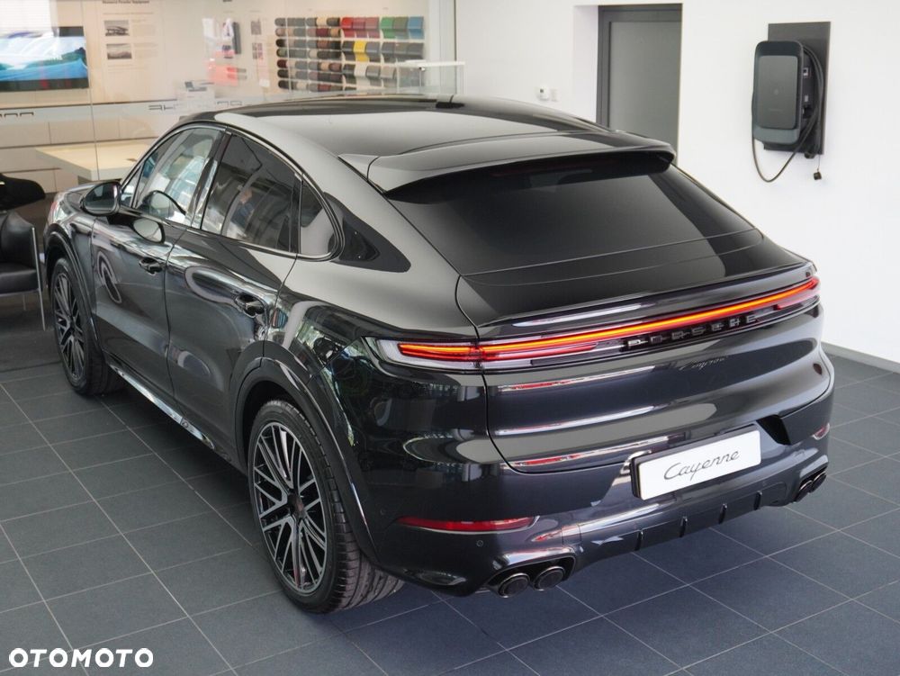 Porsche Cayenne Black Edition - 18