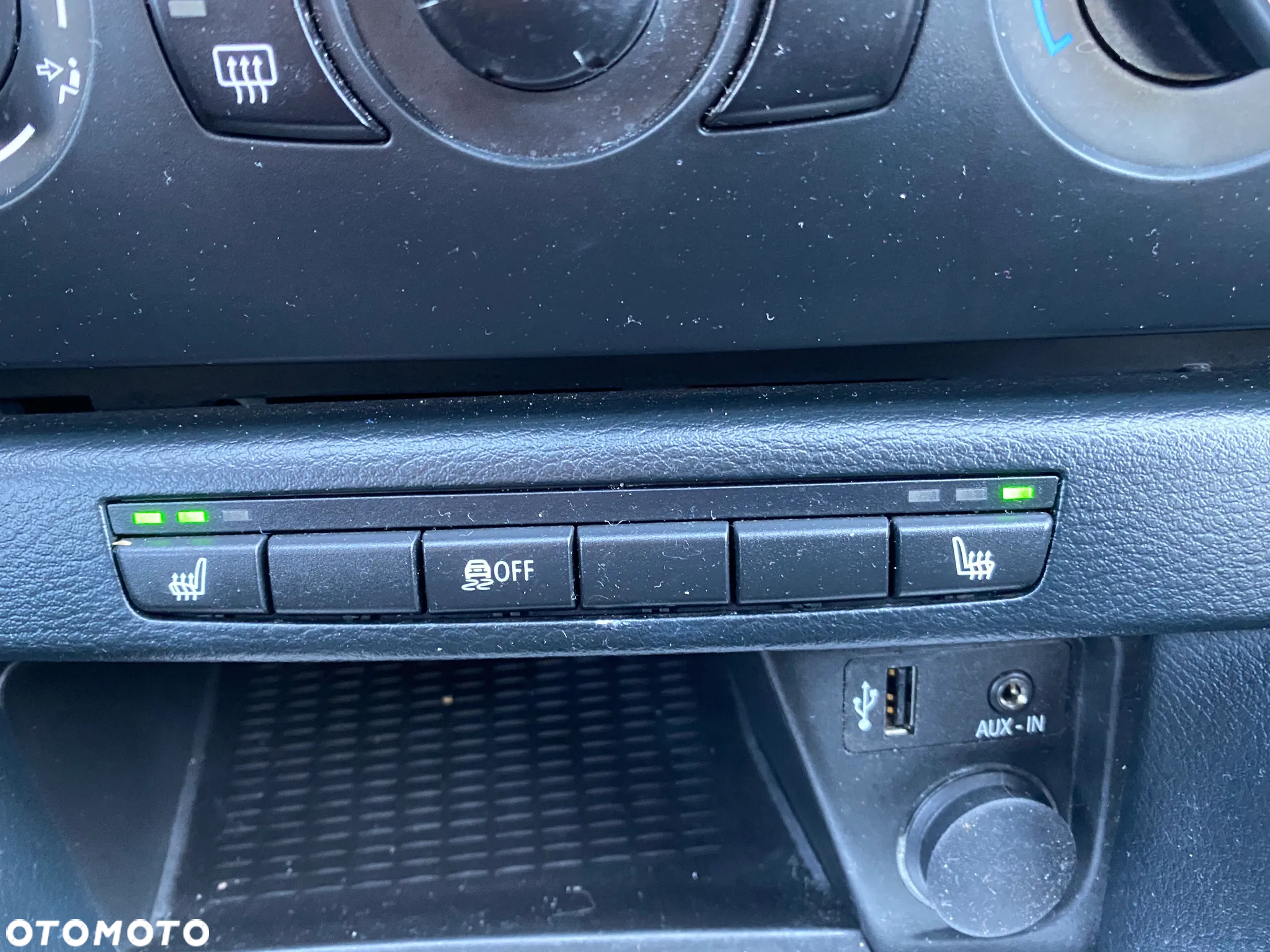 BMW X1 sDrive18i - 28