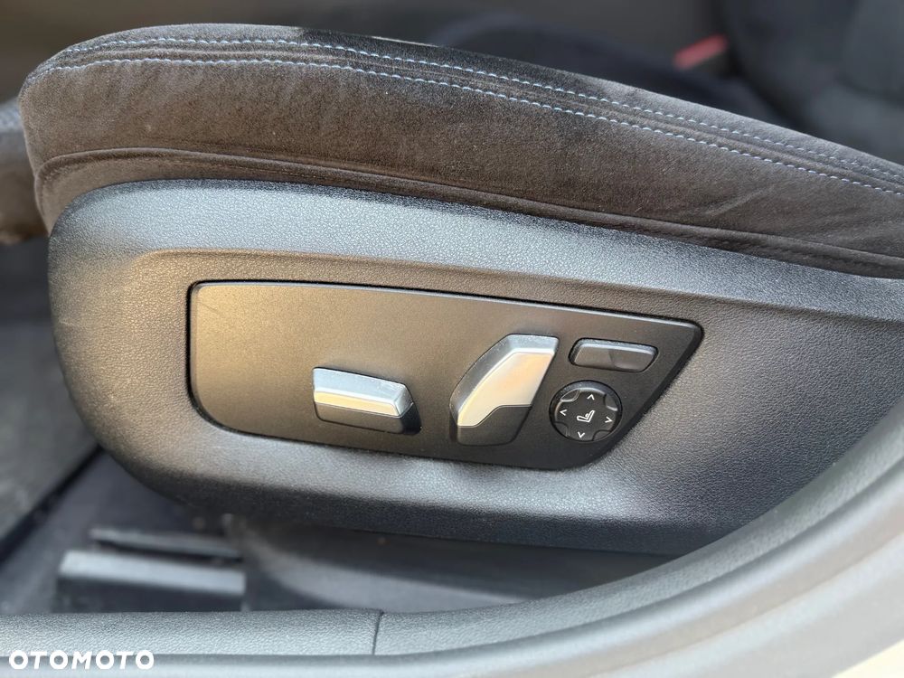BMW Seria 5 520d M Sport - 19