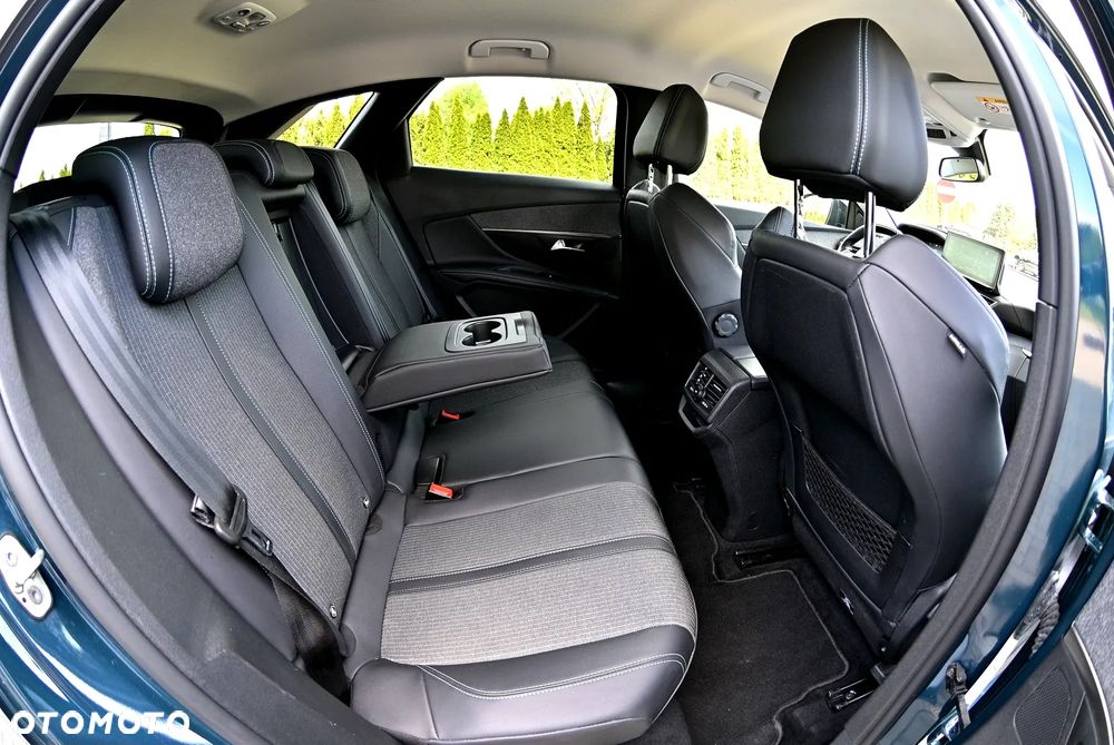 Peugeot 3008 BlueHDi 130 Stop & Start EAT8 Allure - 21