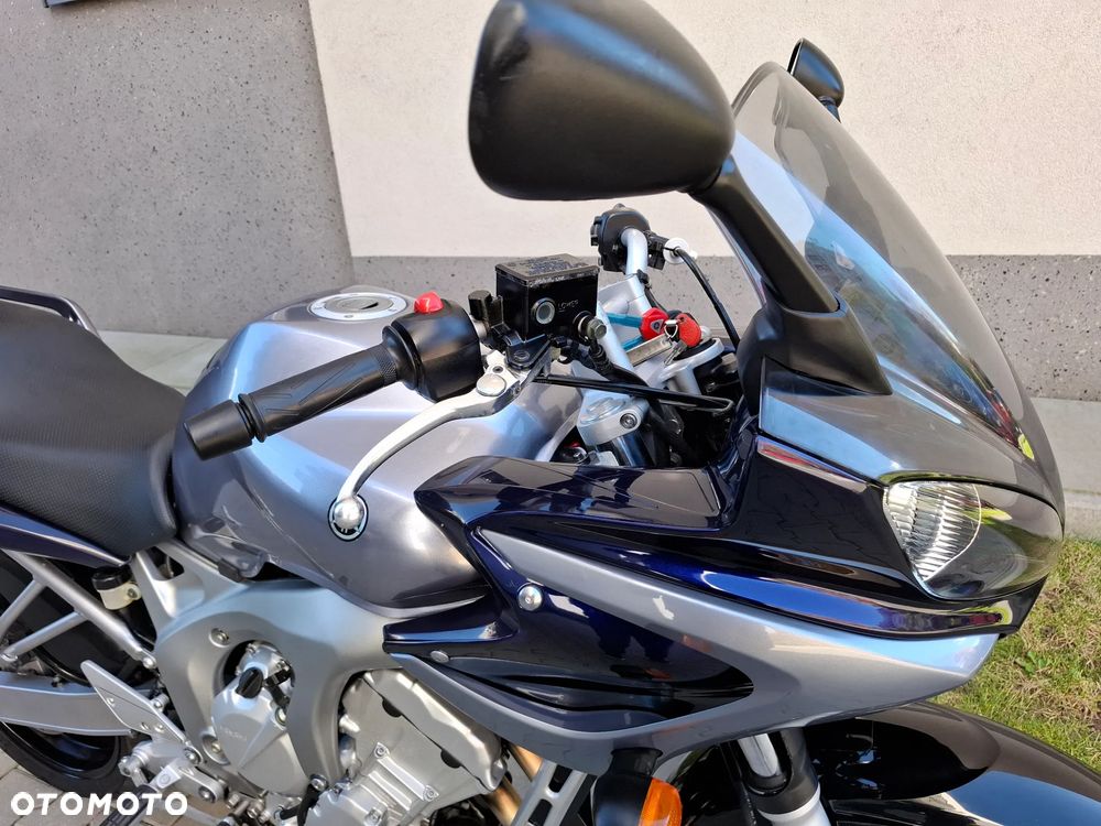 Yamaha FZ6 - 25