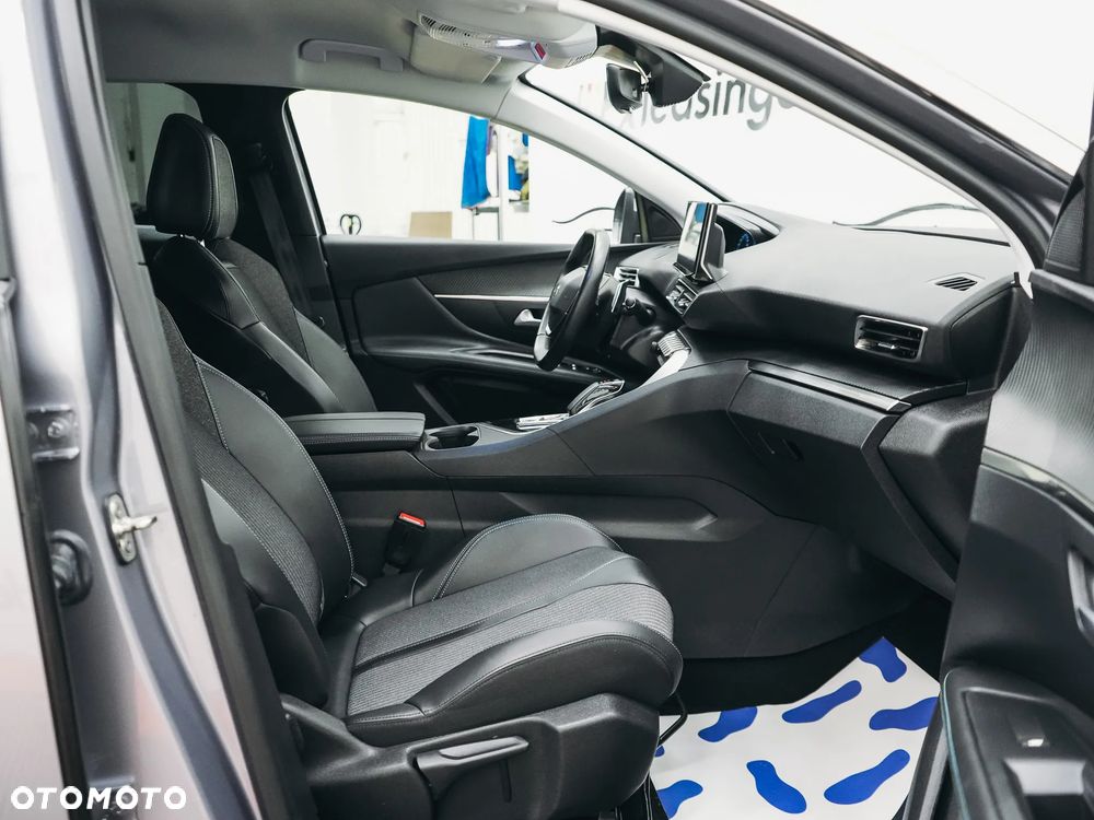 Peugeot 3008 225 e-EAT8 Allure - 34