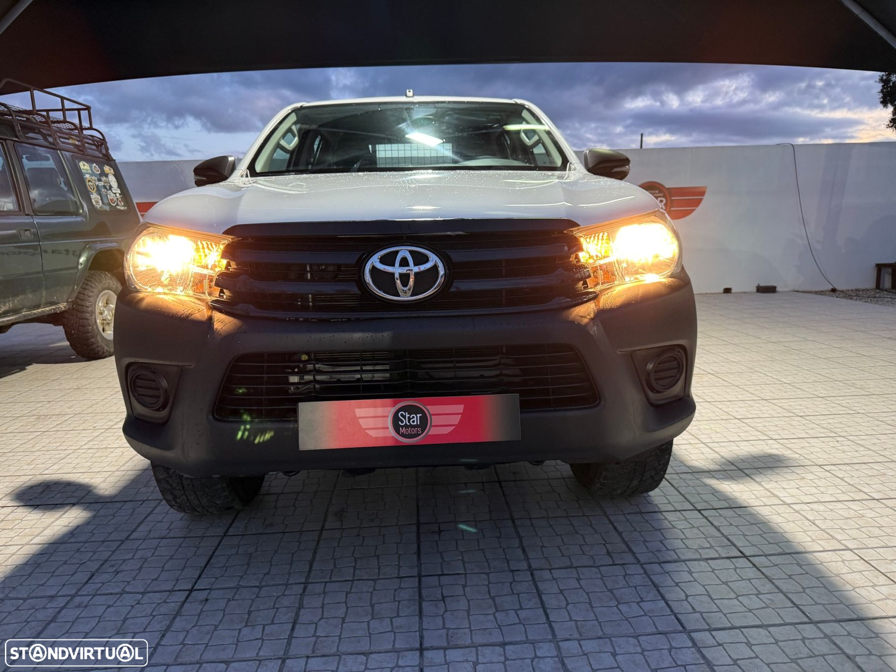 Toyota Hilux 2.4 D-4D 4WD CD CH - 2
