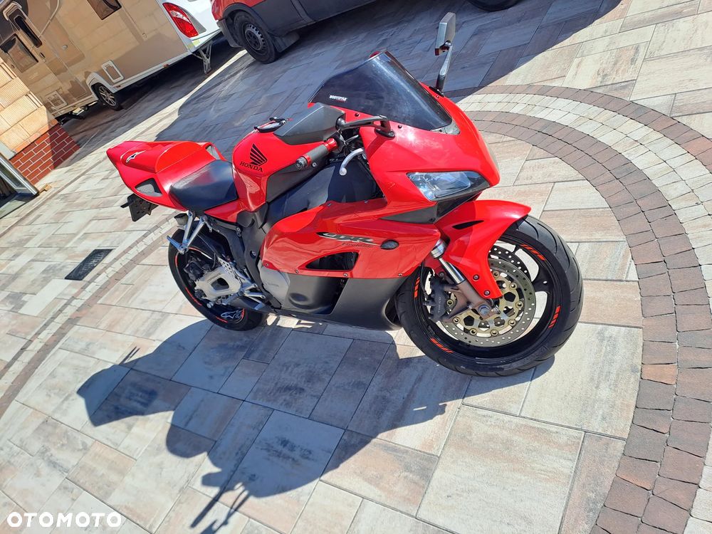 Honda CBR - 8