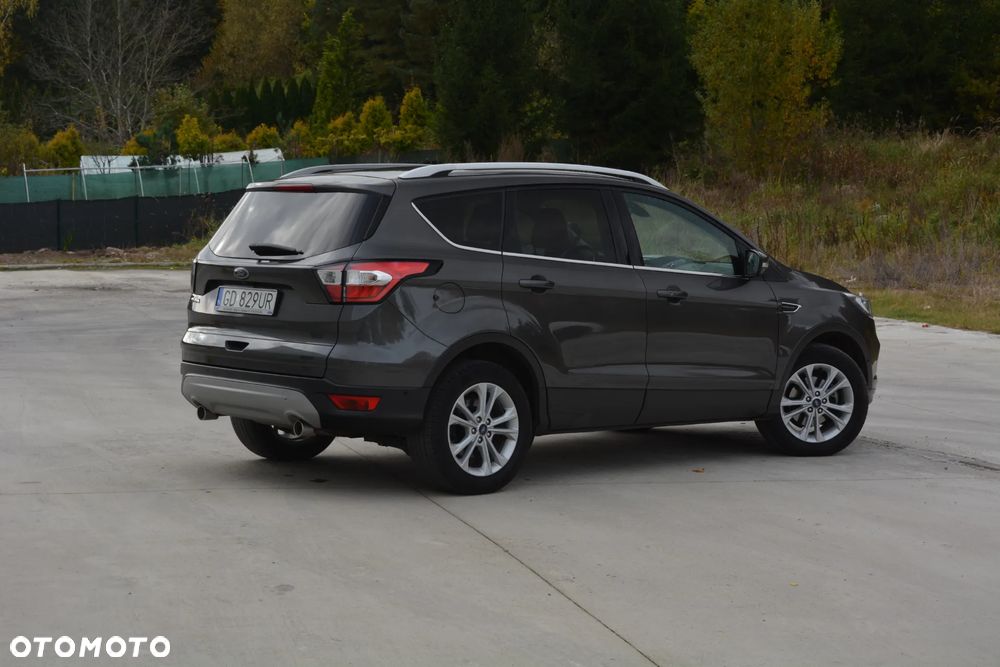 Ford Kuga - 12