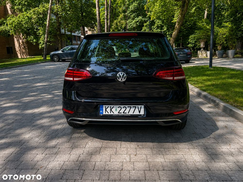 Volkswagen Golf - 4