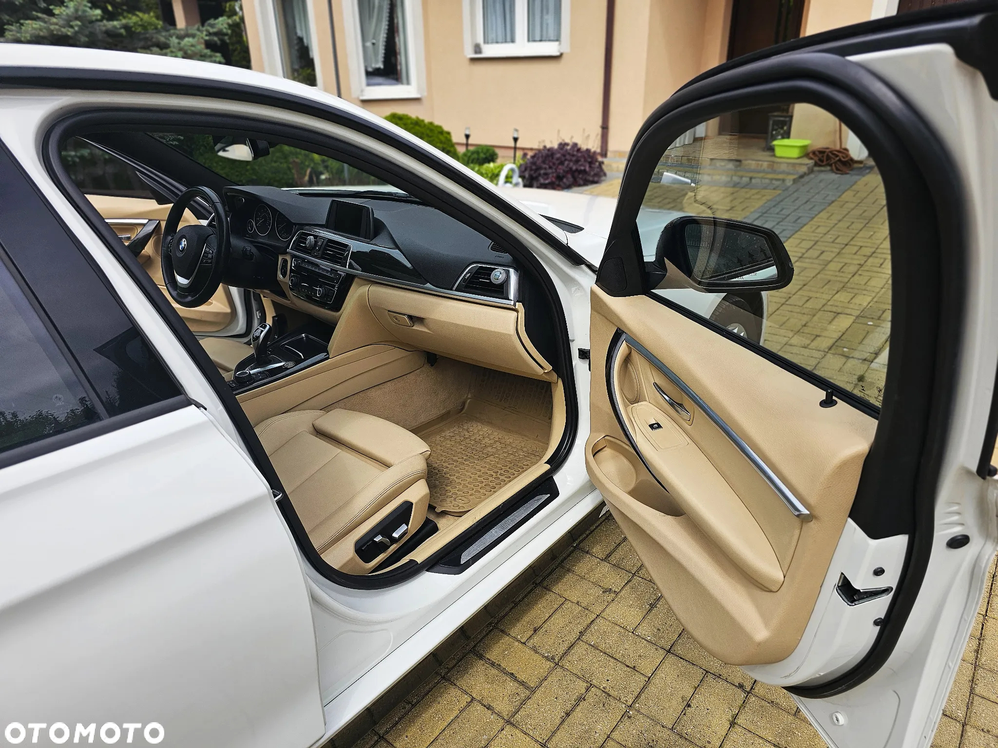 BMW Seria 3 328i - 16