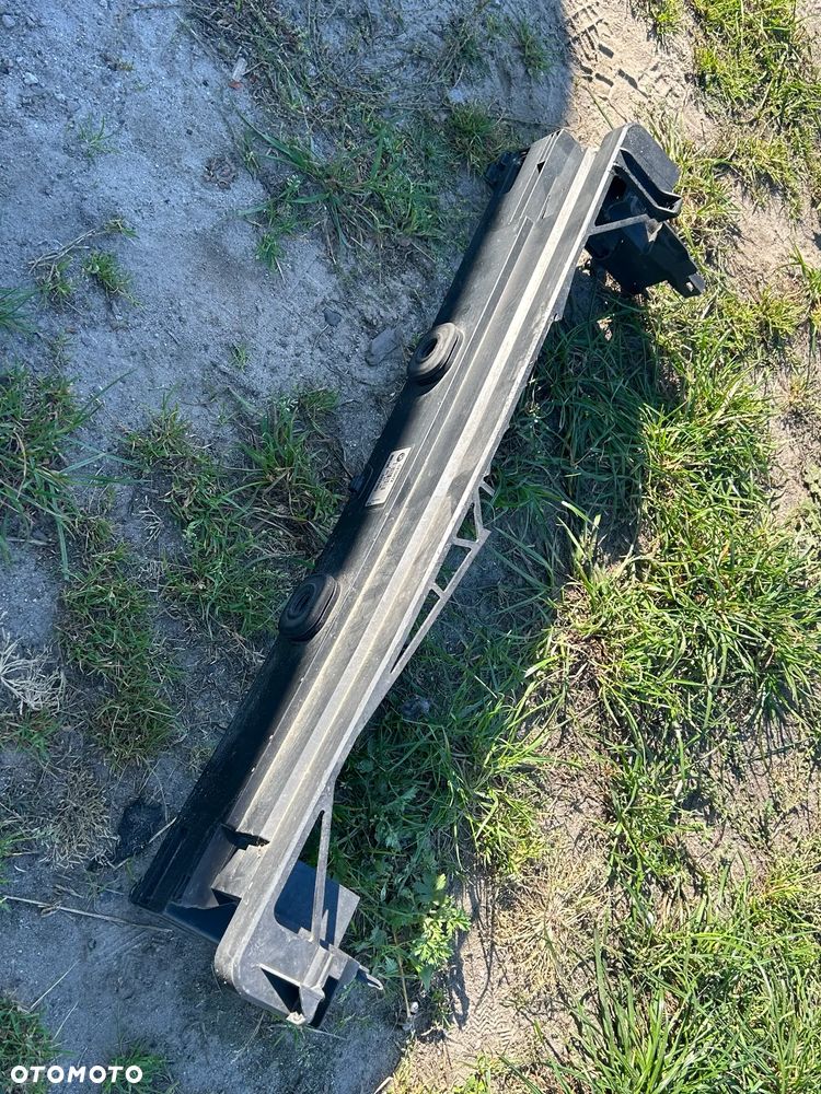 BMW F01 F02 F10 F11 GÓRNA OBUDOWA CHŁODNICY PRZÓD 8509167 - 1