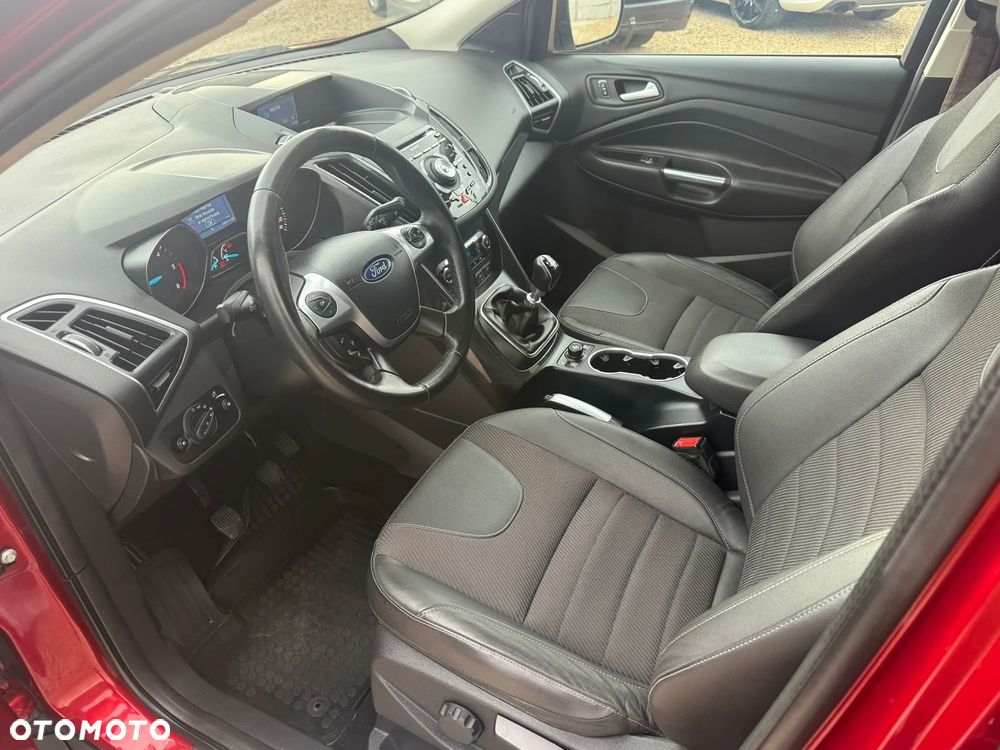 Ford Kuga 2.0 TDCi 4WD Titanium Plus - 24