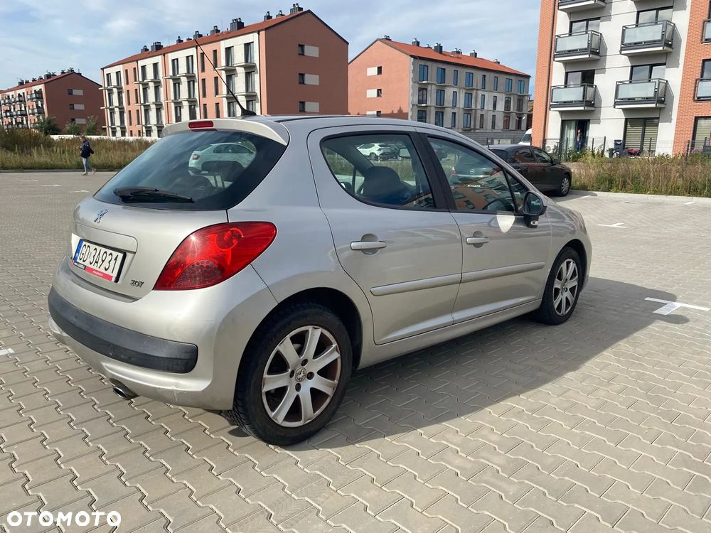 Peugeot 207 1.6 HDi 16V Trendy - 2
